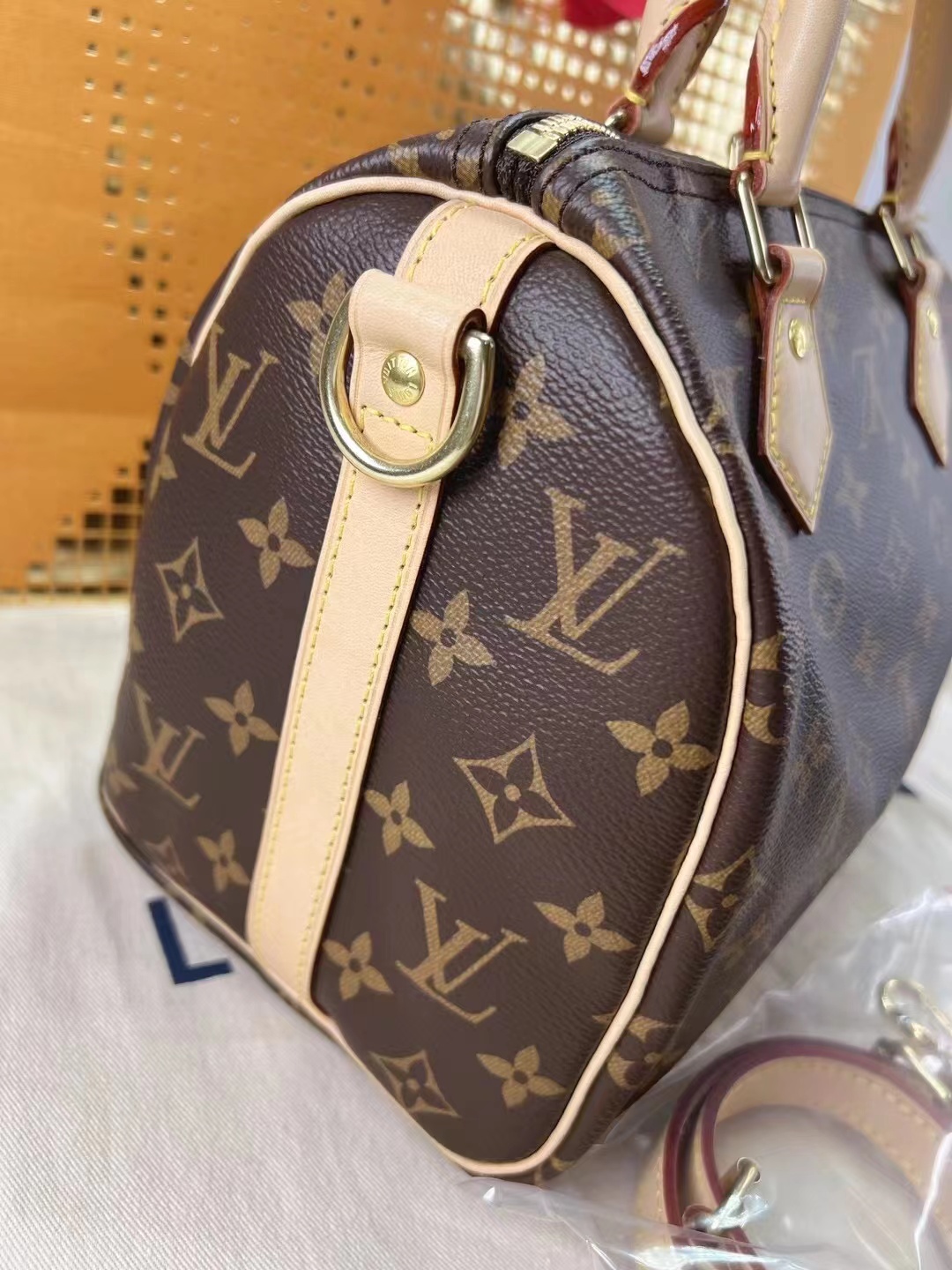 louis vuitton路易威登 全新经典speedy25肩带款芯片款 lv全新经典