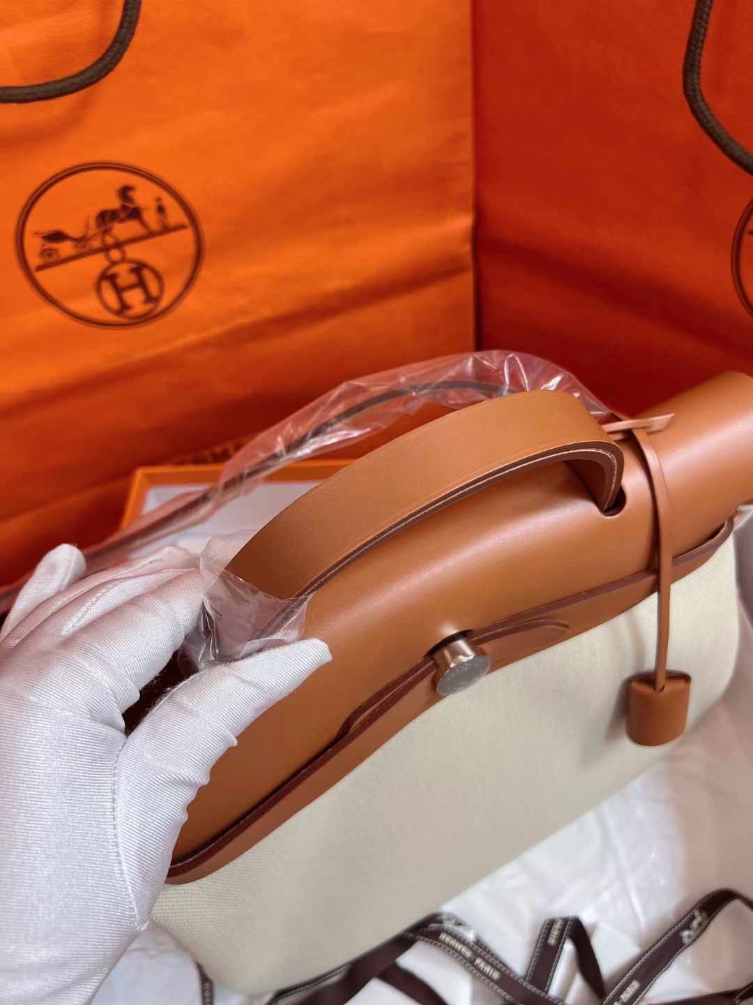 Hermes爱马仕 冰川白银扣herbag 31 全❤️爱马仕 Hermes 冰川白31 Herbag银扣 B刻 五金带膜，神仙配色 附件盒子 尘袋 🔒🔑好价💰