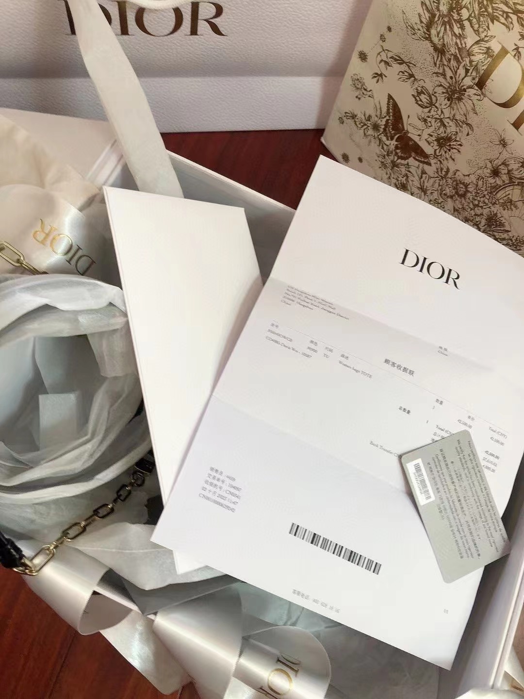 Dior迪奥 全新黑金漆皮中号横版D-JOY 全❤️全套DIOR 爆款断货王，黑金漆皮中号横版D-JOY戴妃 23编码附件盒子尘袋卡片23年10月票🎫好价💰