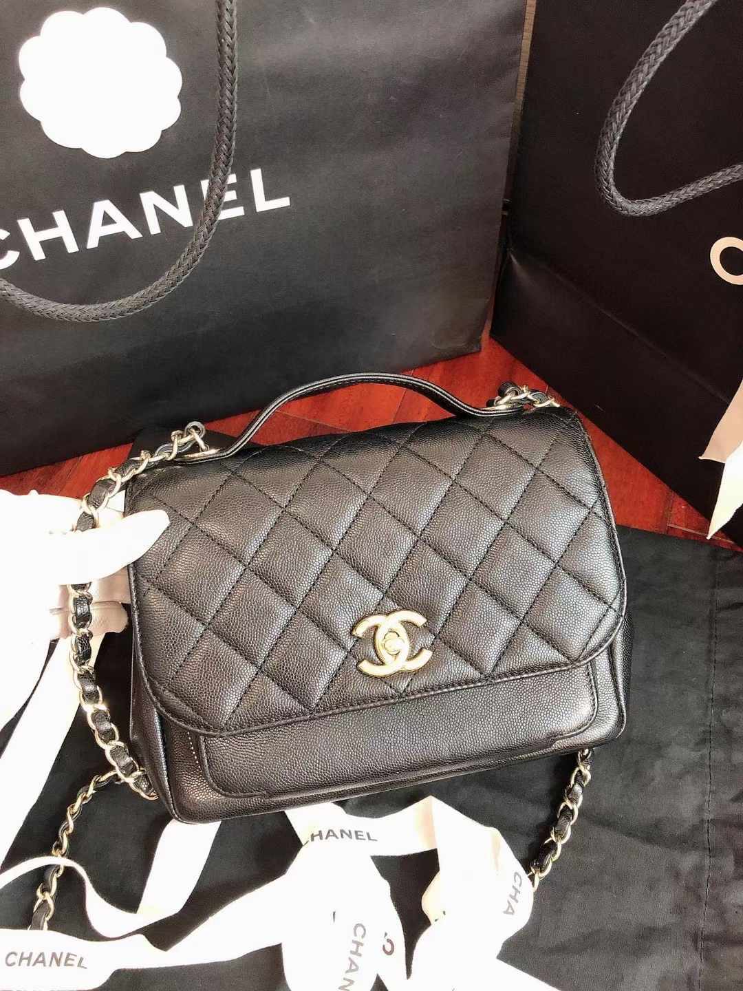 Chanel 香奈儿 黑金荔枝牛皮affinity小号邮差包