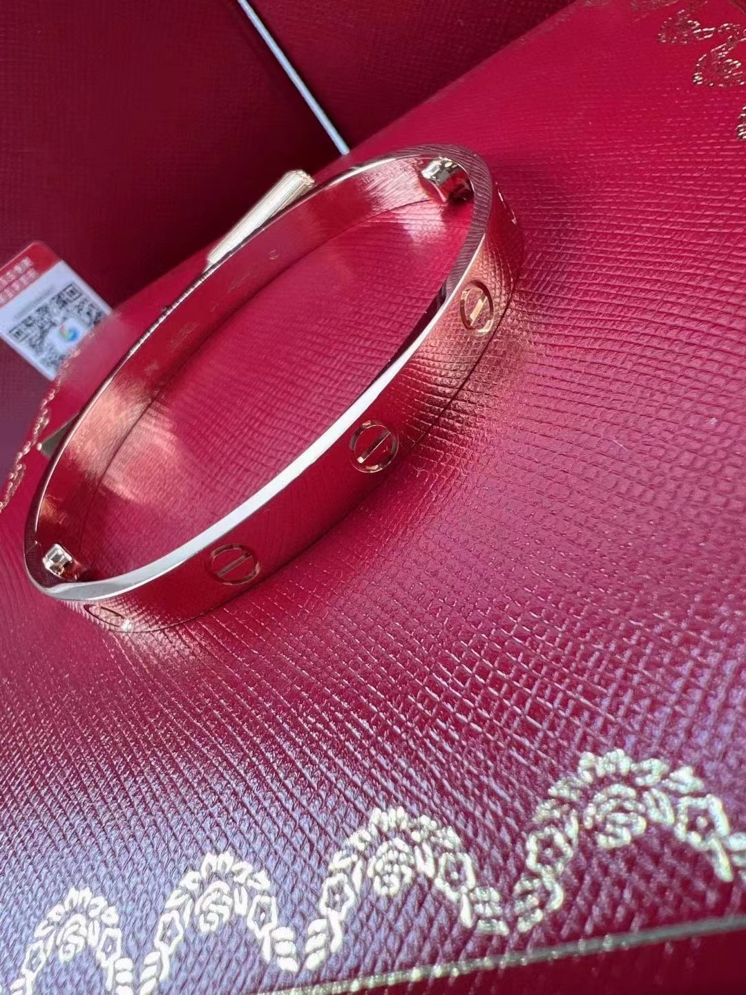 Cartier卡地亚 玫瑰金宽版LOVE无钻手镯 全❤️Cartier 卡地亚 love系列 宽版无钻手镯 18k玫瑰金 尺码17# 年年涨价 23年5月8日卡 附件里外盒 证书📄好价💰