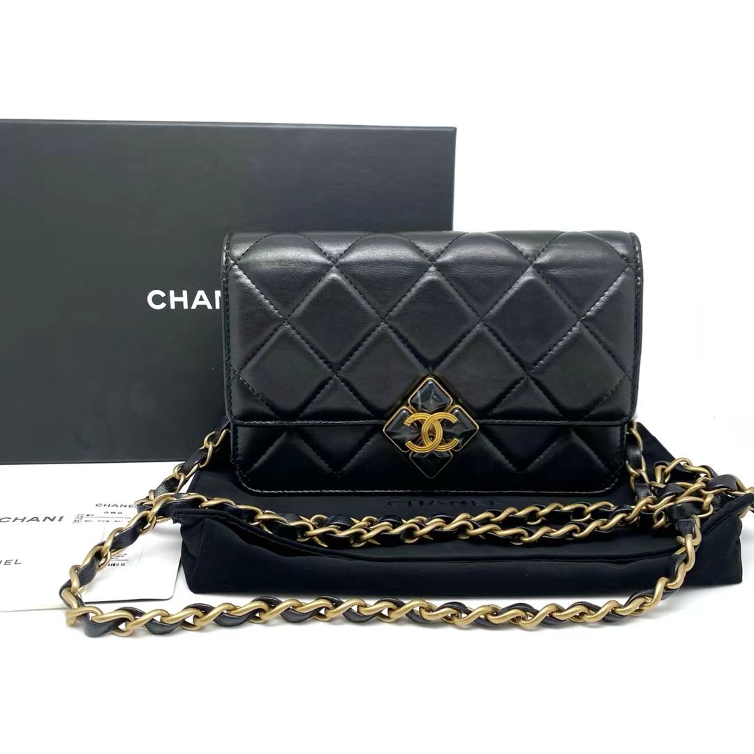 Chanel 香奈儿 黑金宝石扣芯片款woc
