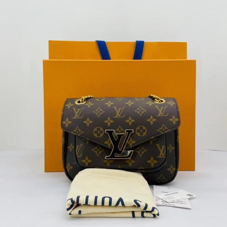 Louis Vuitton 路易威登 全新Passy Chain Bag邮差链条包