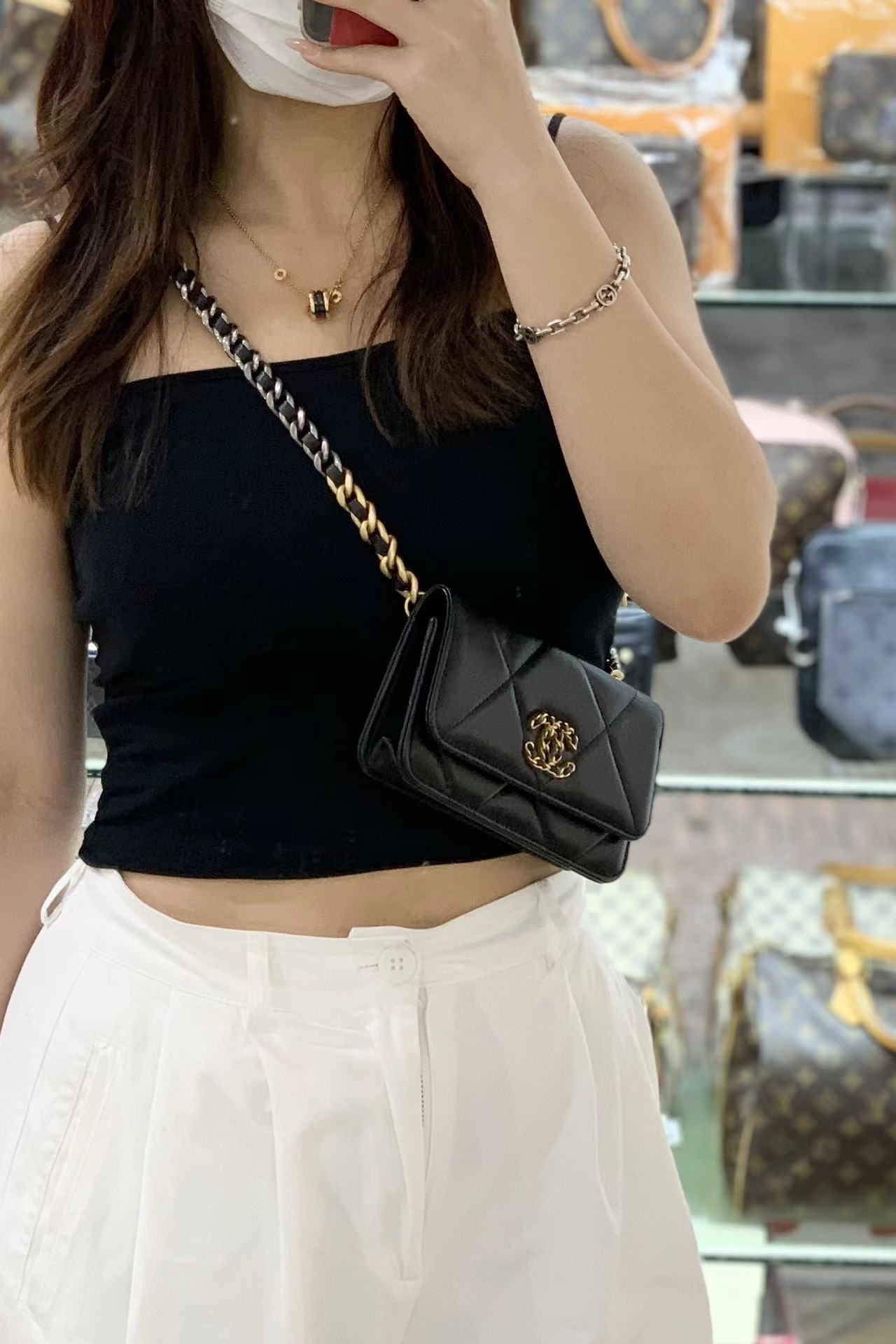 Chanel香奈儿 黑金mini 19bag腰包 芯片款✨Chanel 香奈儿 mini 19bag 腰包 单肩包 黑金羊皮 多种背法📦现货秒发1w多🉐️