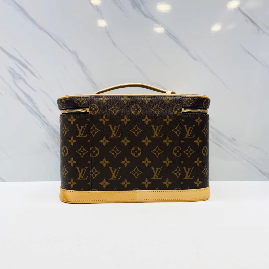 Louis Vuitton 路易威登老花大号nice化妆包| iLux