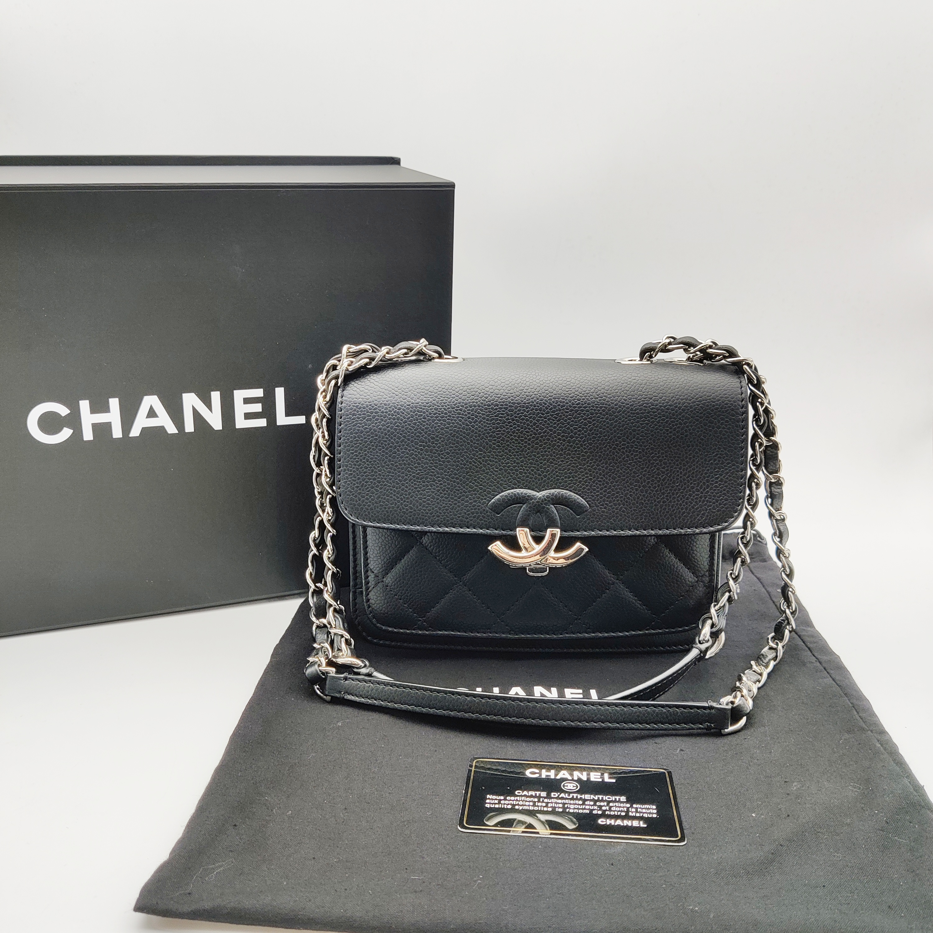 Chanel 香奈儿古巴系列黑银荔枝纹牛皮链条包| iLux
