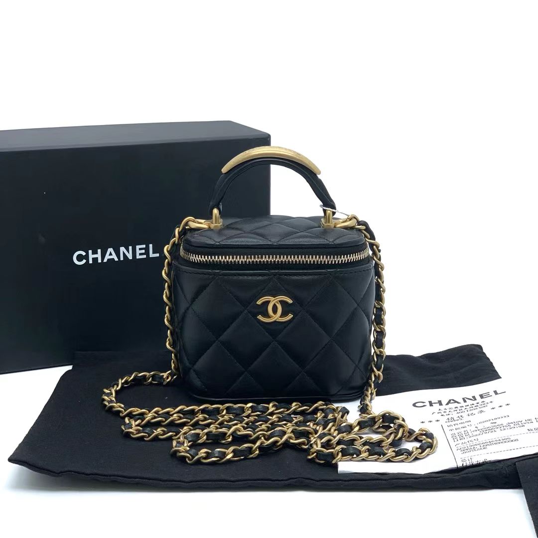 Chanel 香奈儿 22B黑金金属手柄小盒子