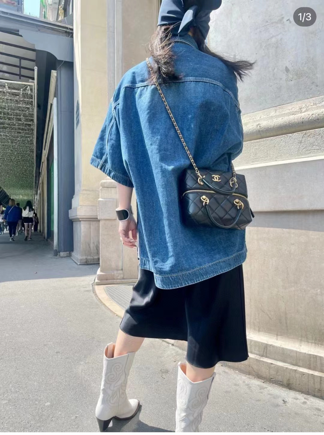 Chanel香奈儿 Chanel 芯片款23A 黑金便当盒 全❤️Chanel 23A 黑金便当盒 披萨🍕盒 芯片款 公价4+ 20x5x18附件盒子 尘袋卡片 💰好价