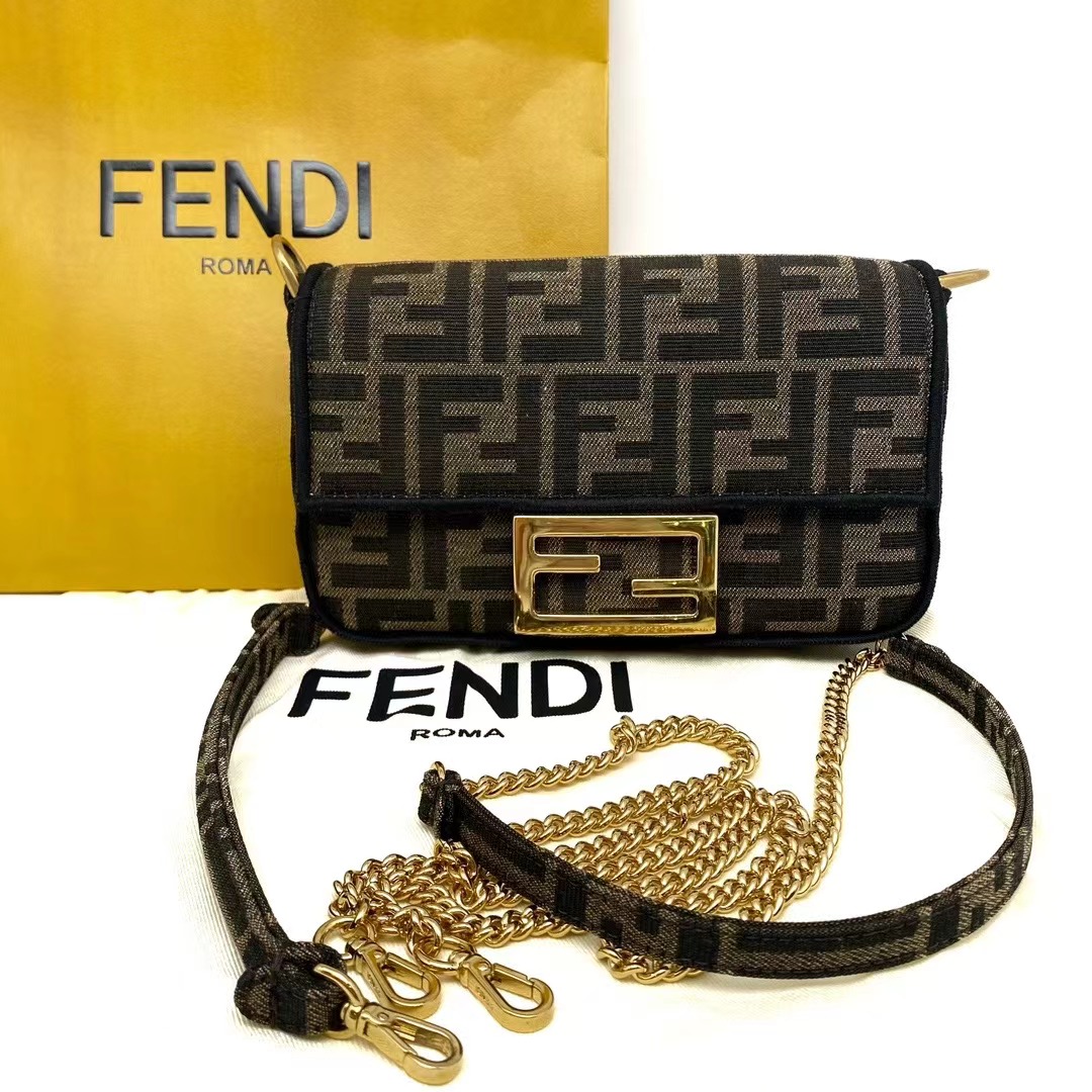 Fendi 芬迪老花mini法棍新款链条包| iLux