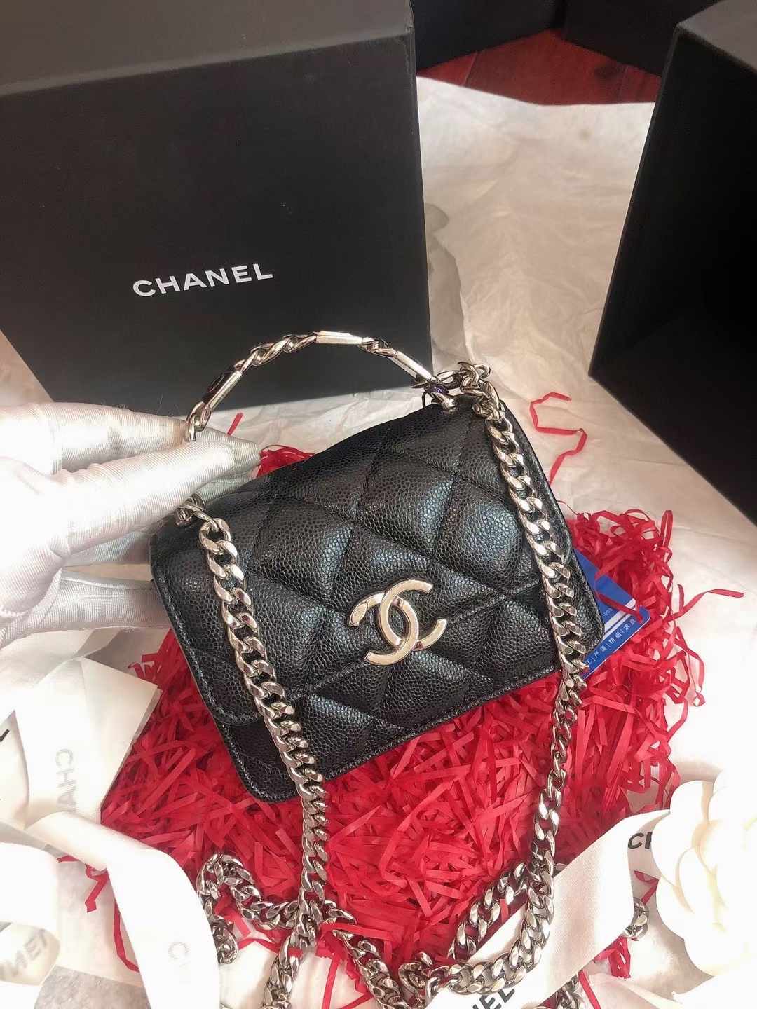 Chanel香奈儿 全新黑色银扣牛皮珐琅扣手柄链条包 全❤️Chanel 22S香奈儿黑色荔枝皮银扣珐琅扣手柄单肩斜挎包 附件32身份卡 盒子 好价💰