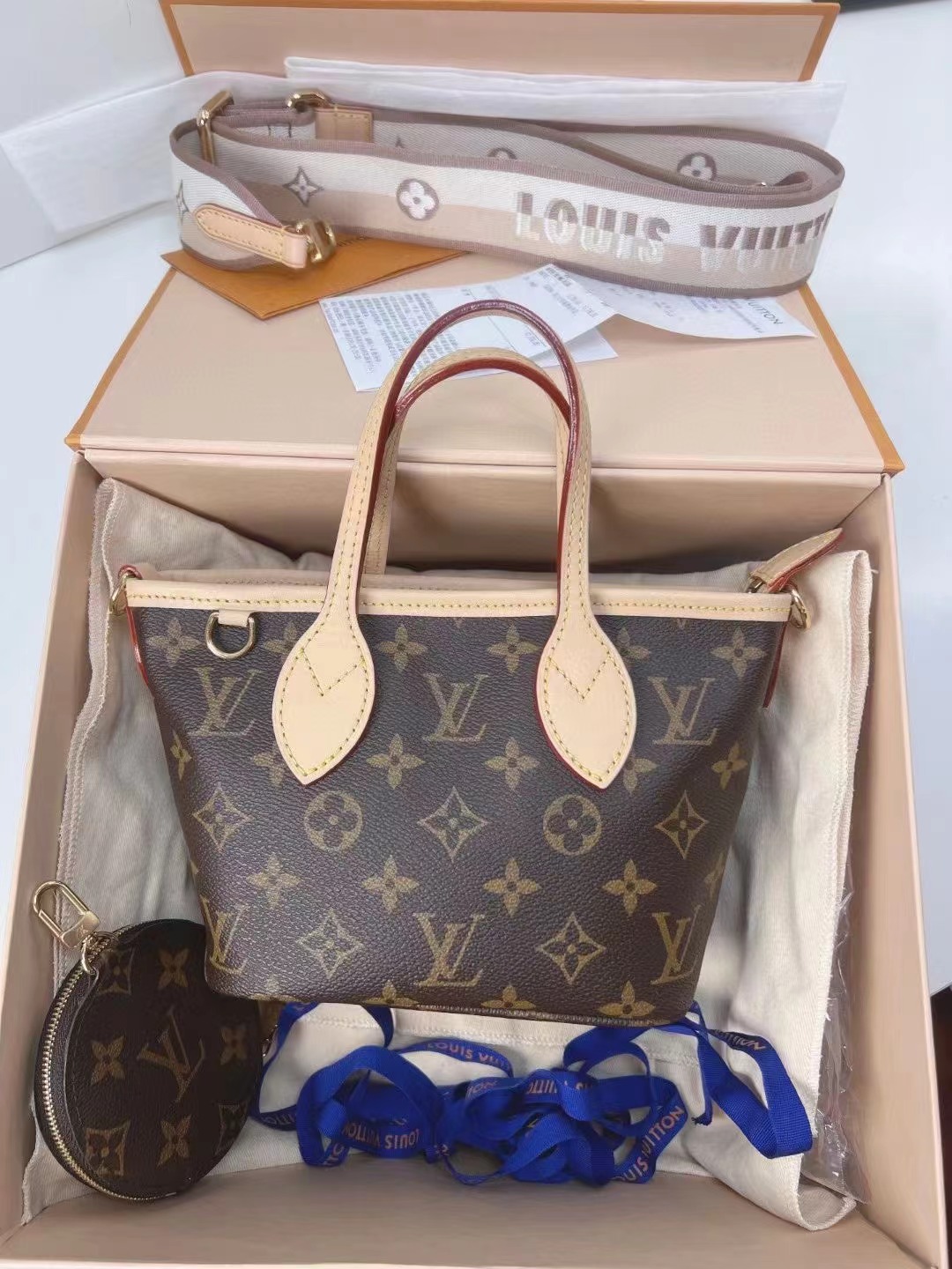 Louis Vuitton 路易威登 全新全套nf bb奶茶色肩带