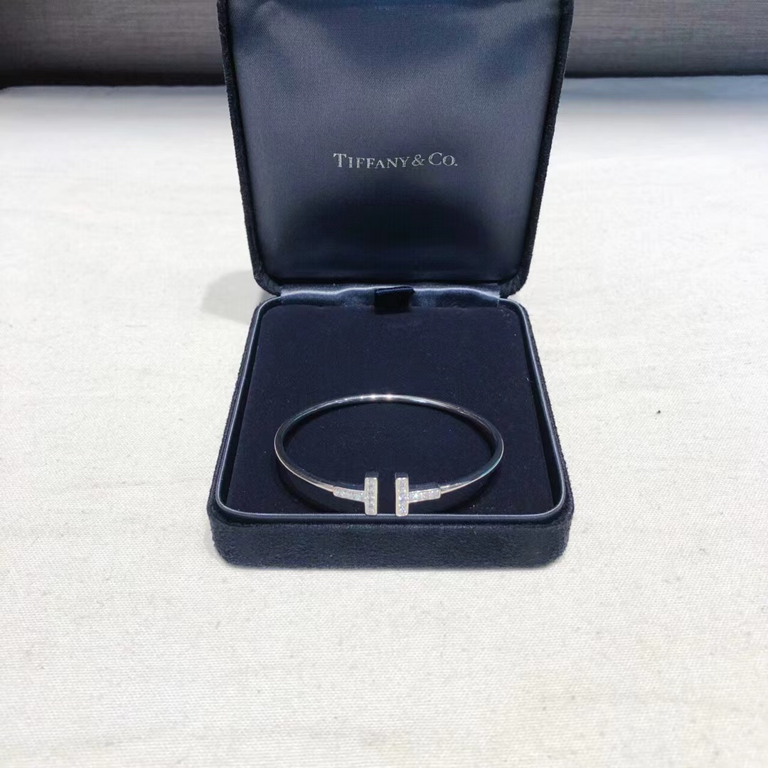 Tiffany & Co. 蒂芙尼18K白金满钻T系列手镯| iLux