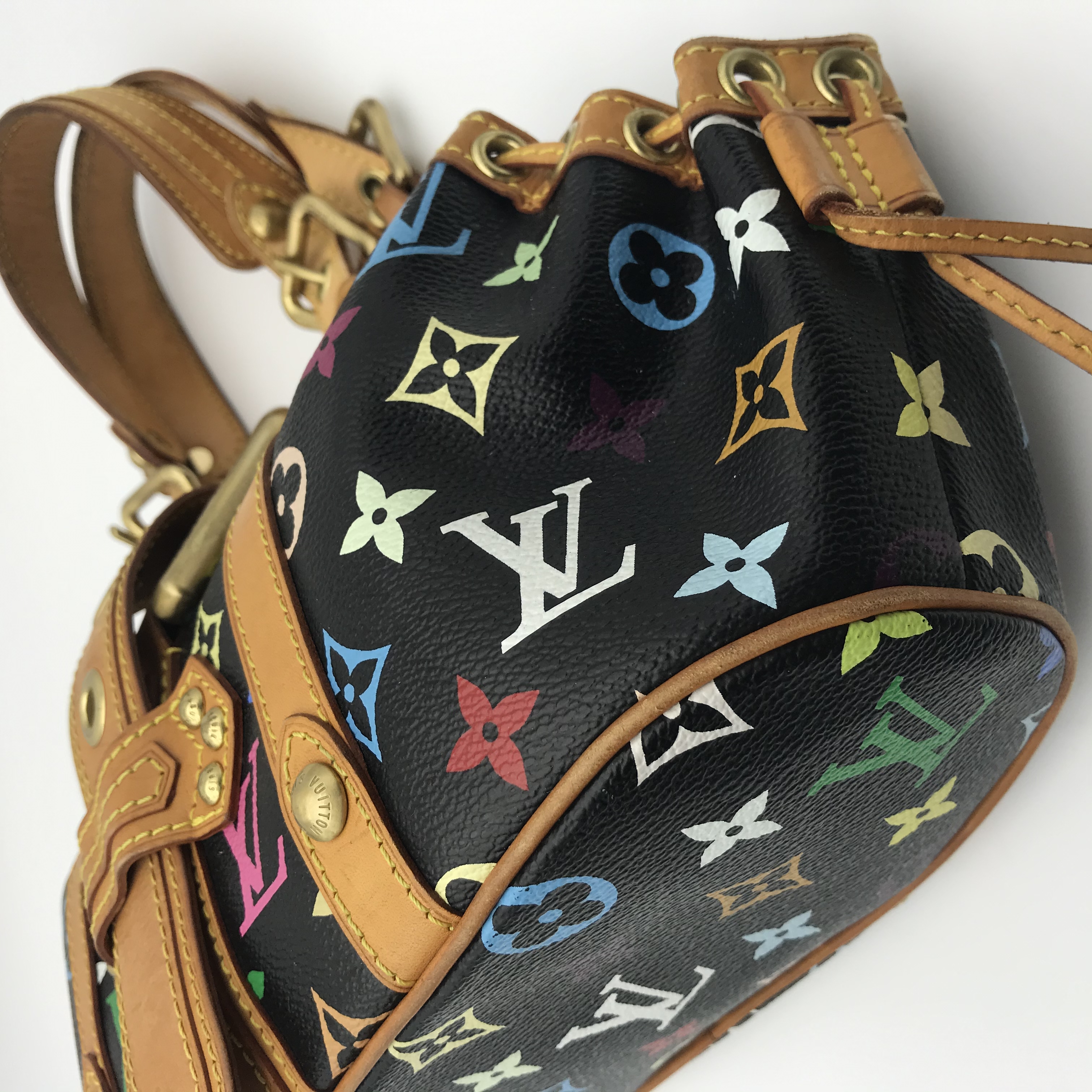 Louis Vuitton 路易威登黑三彩元宝手提单肩包| iLux