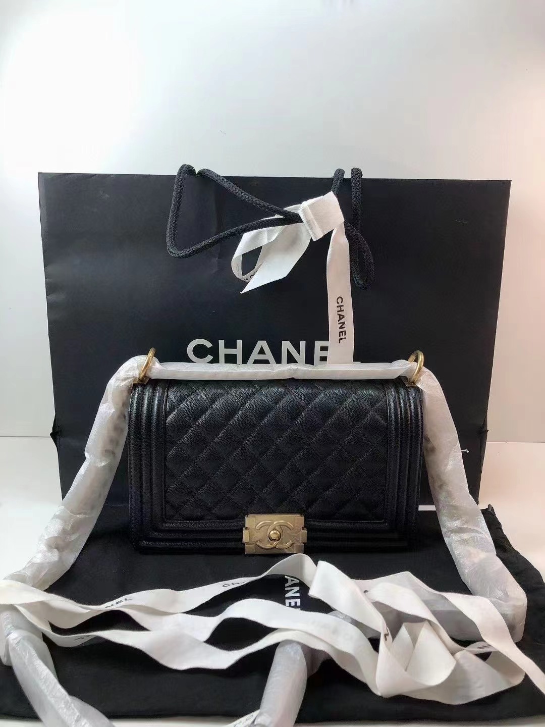 Chanel 香奈儿 全新黑金荔枝牛皮leboy中号