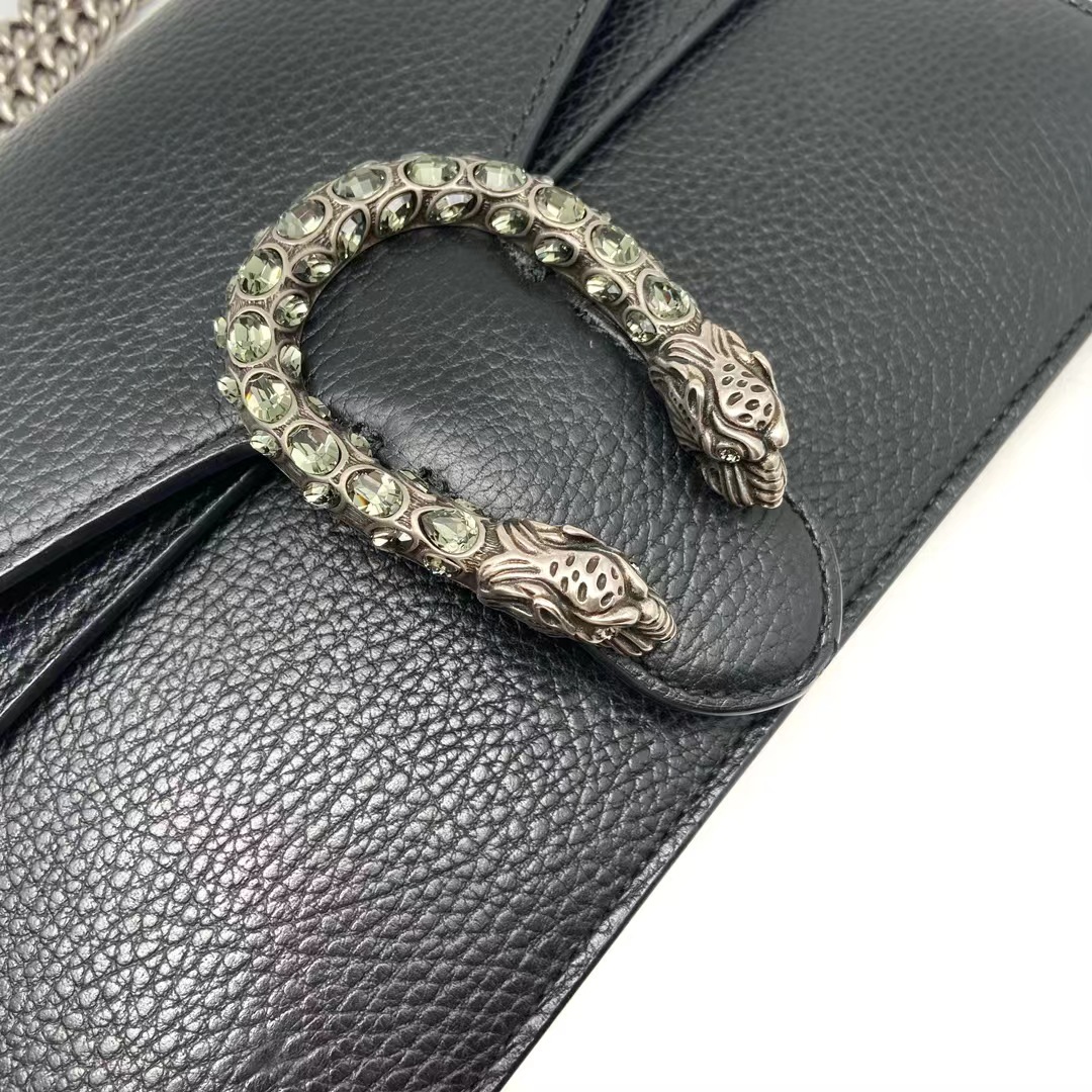 Gucci古驰 全皮钻扣酒神中号 Gucci 全皮钻扣中号酒神 ，黑色牛皮 超级有质感 不管什么风格都能hold住🧚‍♀️工价2w大，捡漏带走🉐