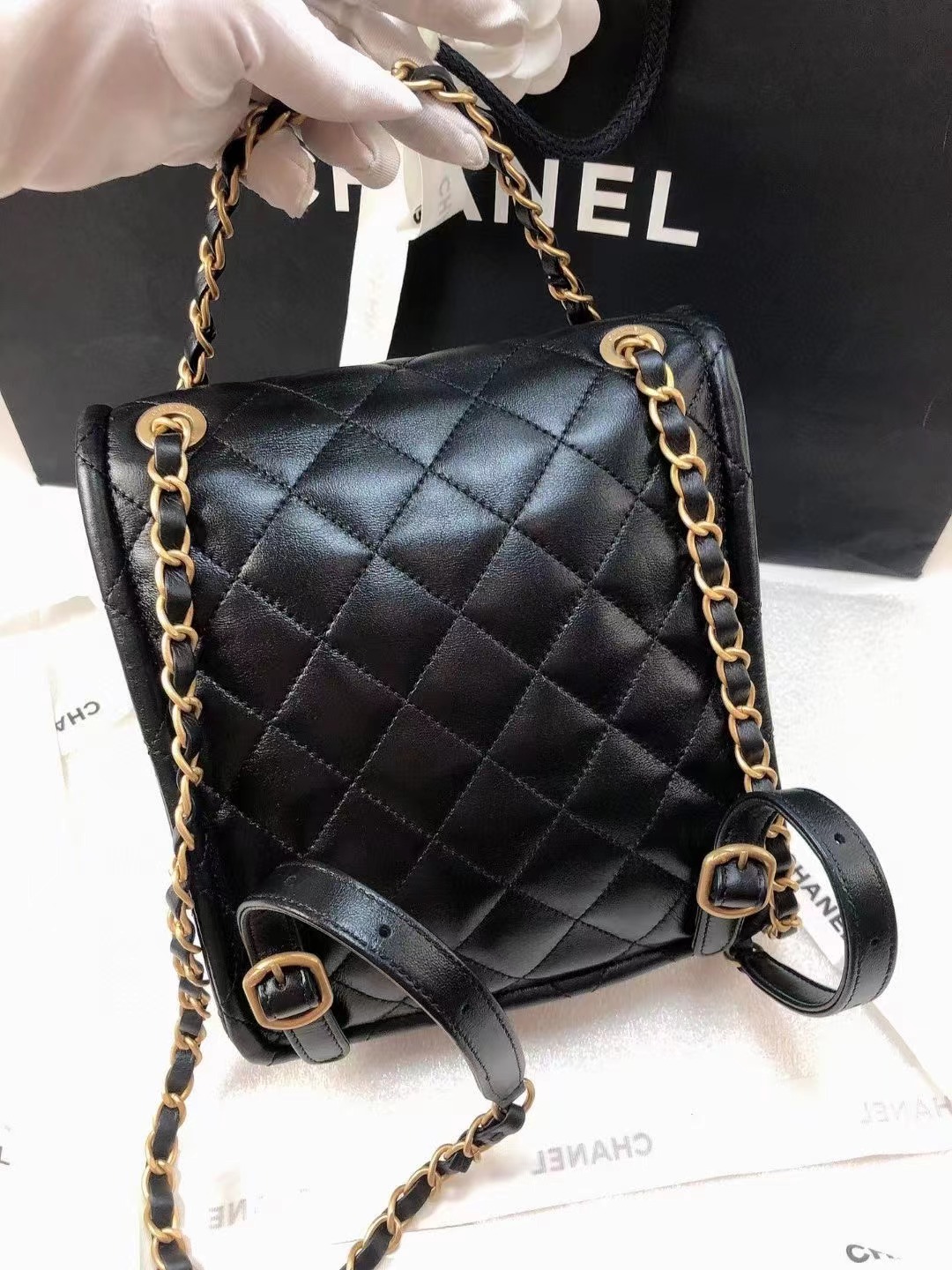 Chanel香奈儿 全新24P黑金双肩包 全❤️Chanel/香奈儿24p黑金双肩包Chanel/香奈儿24p黑金双肩包菱格纹金扣复古有质感气质时尚潮流百搭 好价💰