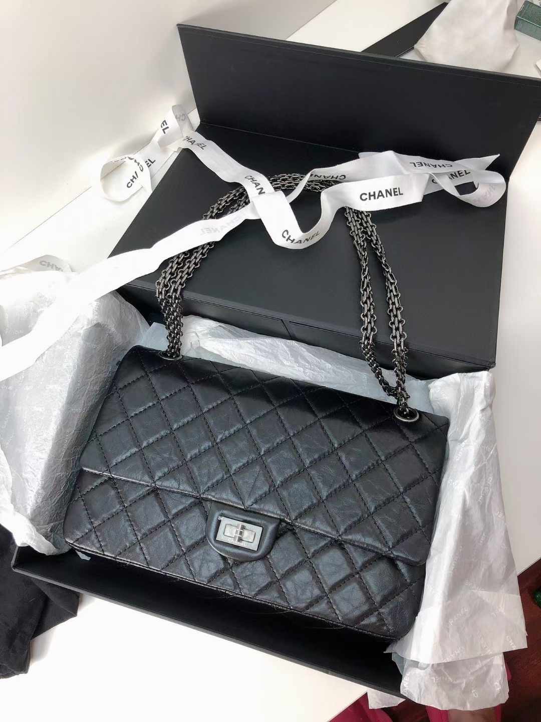 Chanel 香奈儿 黑银2.55中号链条包芯片款